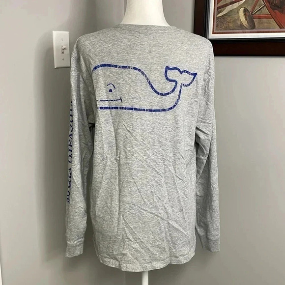 Vineyard Vines Big Whale Mens Medium M Long Sleeve Spell Out Pocket T-Shirt Gray - Picture 3 of 4